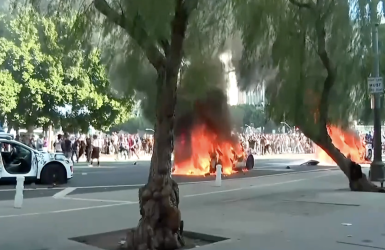 आप्रवासी पक्षधरको आन्दोलन दबाउन सयौँ सेना परिचालन